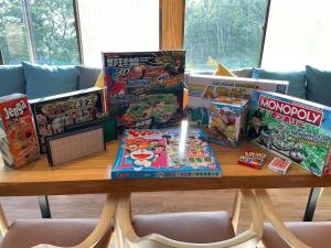 Enjoy old games and have indoor BBQ at Kairas House