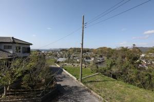 Enjoy old games and have indoor BBQ at Kairas House