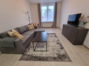 Refurbished central apartment