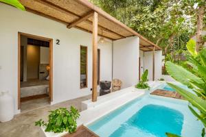 Modern Uluwatu Studio Apartment and Pool