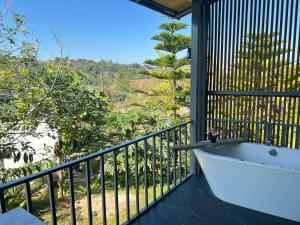 ภูกระทิง เขาค้อ by Gustavia