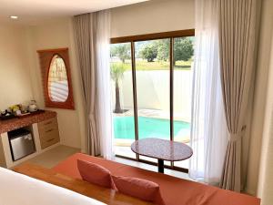 SIRAVA Heritage - สิราวา เฮอริเทจ เกาะล้าน