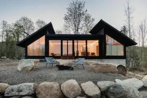 Amazing Falls Cabin - The Refuge at Kulshan - Maple Falls
