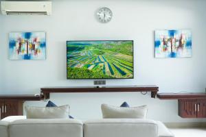 Ocean View Villa - Private Pool - By AROHA HOLIDAY HOMES