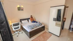 Family friendly 2BHK near Kharadi with Covered Parking