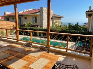 Coral Bay Luxury Villa by Lozenets Luxury Villas