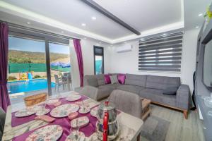 Villa Manolya