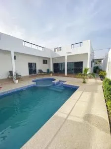 Camara's Home - Malikounda Sas