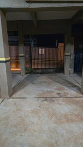 Edificio Hayannes - 01 quarto - cozinha - banheiro - garagem coberta