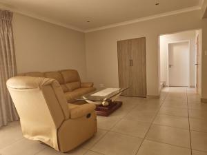 Calm house by the river - Ubytování bez kategorie ve městě Brits