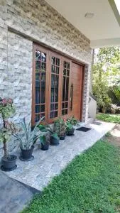 Serene Haven Villa - Ampegama