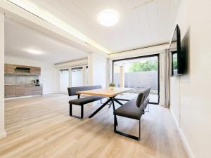 RAJ Living - 3 Room Apartment with Terrace - 25 min Messe DUS