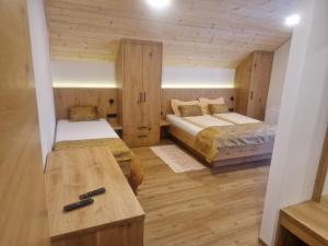 Triple Room with Balcony room in Farm Stay Ramšak