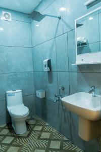 FLY VIEW Airport Residency