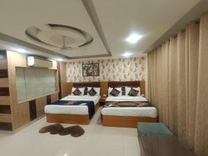 Hotel Grand Suites By DCapitol Near Delhi Airport