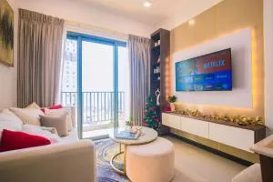 Celestara Luxury Colombo Apartment at Trizen with Pool, City View - New Bazaar