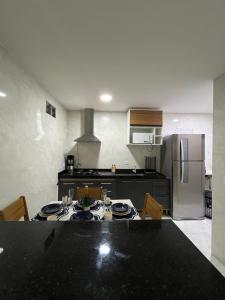 Sobrado para até 16 pessoas px ao centro