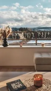 Nomads' Hill - dom z widokiem na góry - Mokre