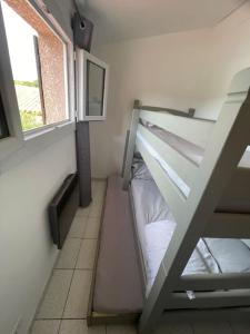 Villa avec jardin et piscine