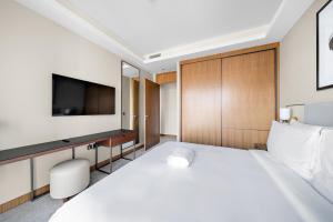 FIRST CLASS 3BR Burj Khalifa & Fountain View