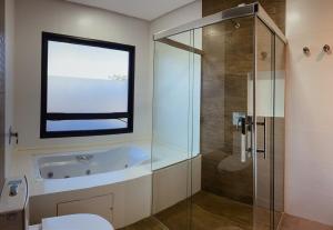 Casa 4 Suites Garopaba, Rosa Internacional - Surfland