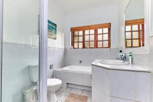 Douglasdale villla