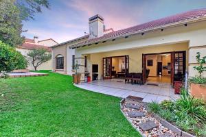 Douglasdale villla