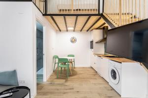 Marie Curie Flats, Lovely Duplex 3