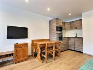 Résidence Les Jardins De Val - Appartement 2 pièces pour 4 personnes à Val dIsère à 350 mètres du centre du village et 450m des pistes MAE-1814