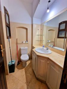 bedroom in west golf 1