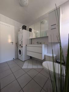 Große helle Wohnung nähe Audi und Lidl IT