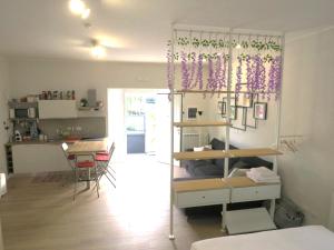 Rebibbia Guest Art Metro B