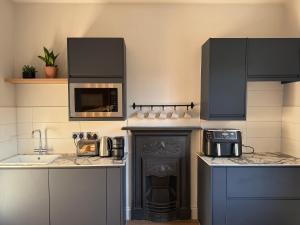 West Bridgford 2 Bed 2 Bathroom Apartment with parking