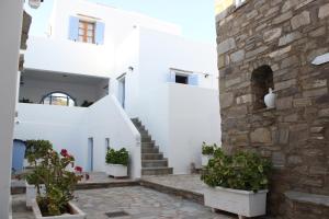Elena Studios & Apartments Paros Greece