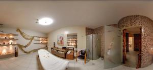 Cosmopolitan Hotel & Wellness
