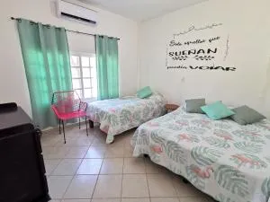 Casa Bugambilias a 100mts de la playa - La Union de Isidoro Montes de Oca