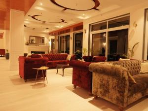 Astra Resort and Caffe