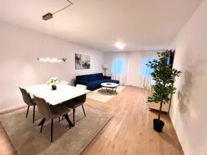 Designer Apartment in Sinsheim Erstbezug 75 TV mit Netflix und offene Küche WeHome Premium - Eppingen