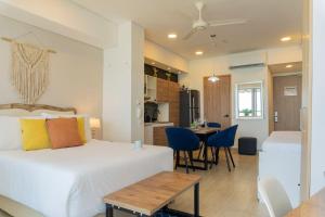 CB1622 | Suite frente al mar con balcón y piscina