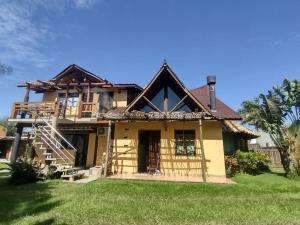 Apartamento térreo 1 dormitório 300m do mar