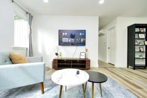 Molivu Homes 2BR - PetFriendly, W-D, Backyard