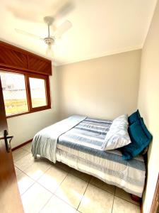 AP aconchegante há uma quadra do mar