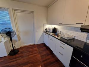 Lovely 2 bedroom apartment with free parking