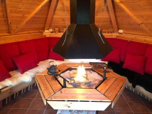Cabin with large outdoor area