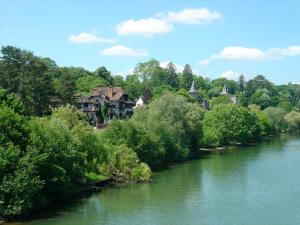 Chata Domaine De Chantemerles Bois-le-Roi Francie