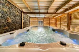 Villa Anada, Jacuzzi & Sauna - 勒唐蓬