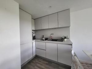 Maison rénovée près de la mer avec 2 piscines, parking et animaux acceptés - FR-1-364-174