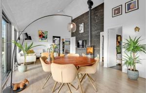 Nice Home In Skjern With Kitchen