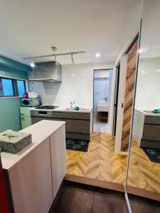 YFhouse池袋ikebukuro-Direct to Ginza, Tokyo Dome, and the Harry Potter Studio Tour Tokyo