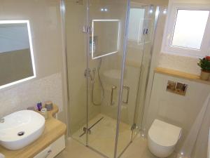 Heated swimming pool, stunning sea view terrace a9